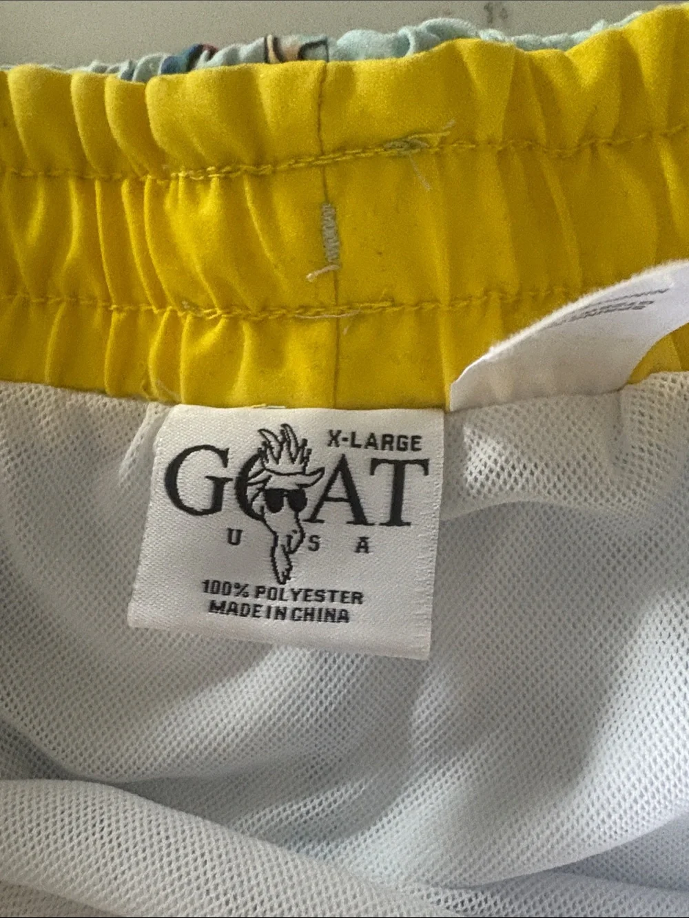 GOAT USA Men’s XL lined swim trunks